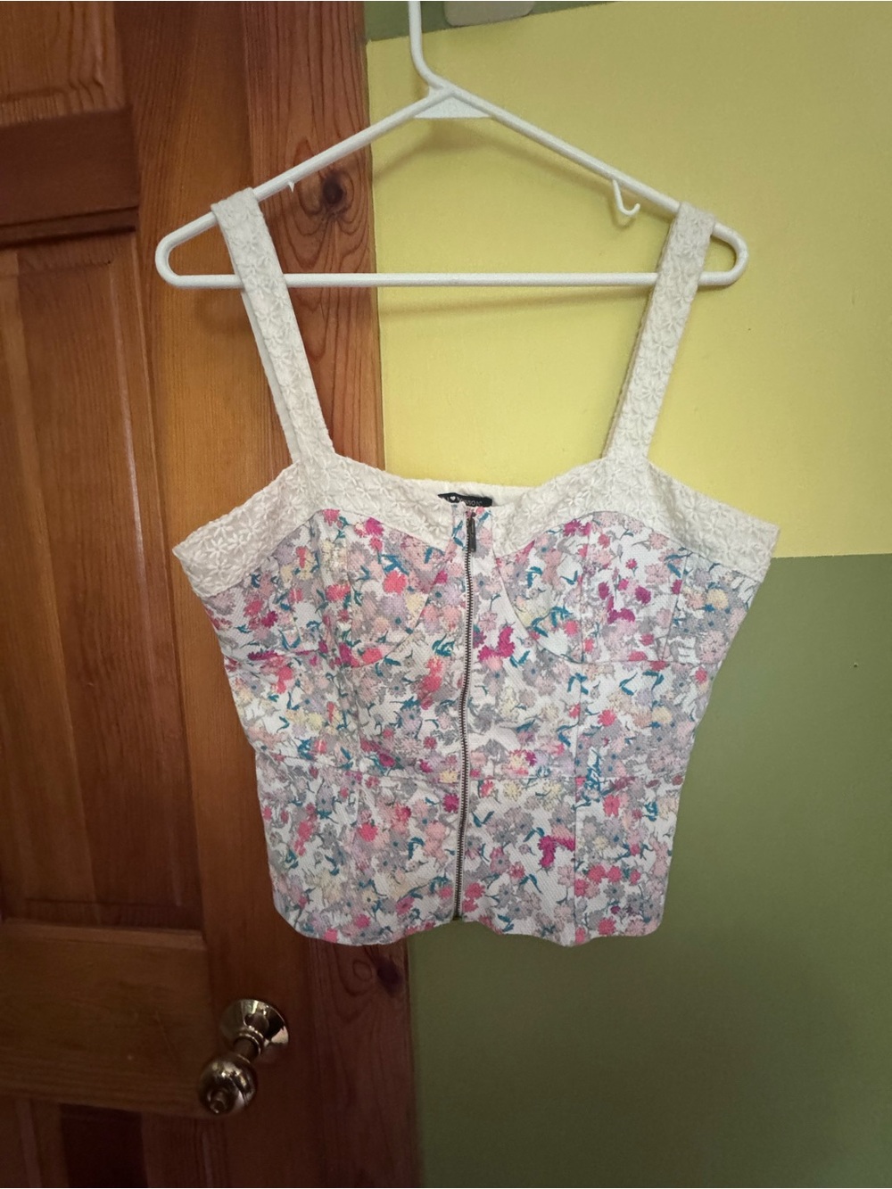 Floral Zip-Front Lace-Trim Crop Top - Cream Floral